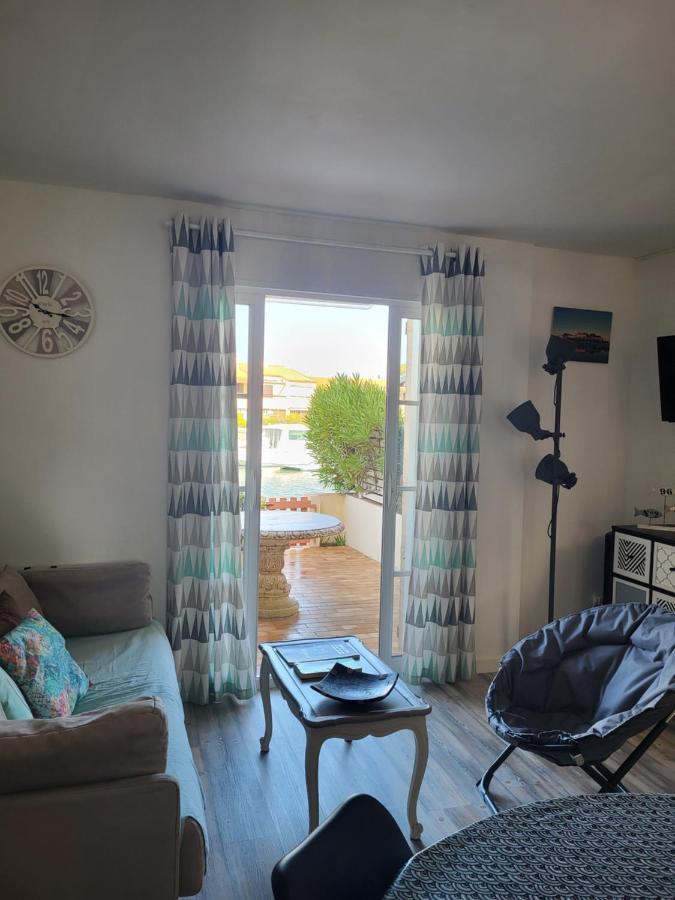 Villa Aux Capellans Sur La Marina Pour 4 Personnes - Vue Marina - Parking - Plage A 5 Min A Pied Saint-Cyprien  Dış mekan fotoğraf
